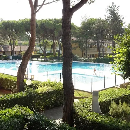 Modern Flat In A With Pool Daire *